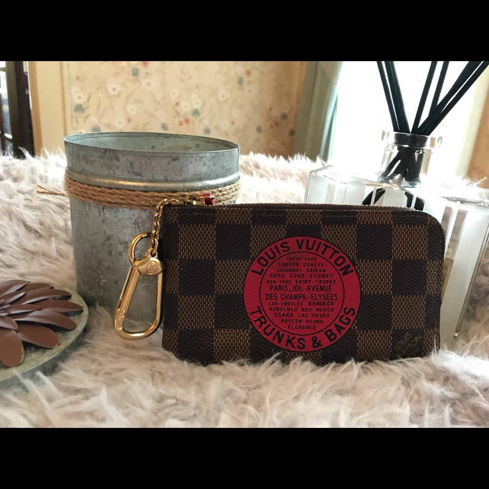 Louis Vuitton Key/card Holder